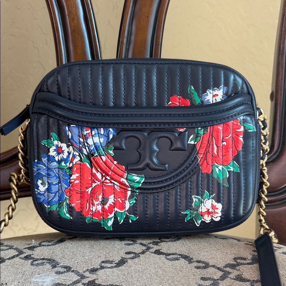 Tory Burch Fleming Camera Bag in Navy Tea Rose